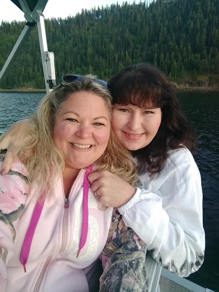 Yacht Club 2019 - Crystal & Susan